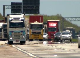 Demanda por transporte de carga volta a crescer em junho.